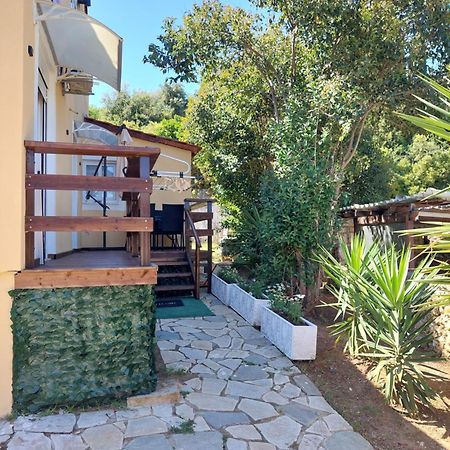 Thanos Guesthouse Corfu Agioi Deka  Extérieur photo