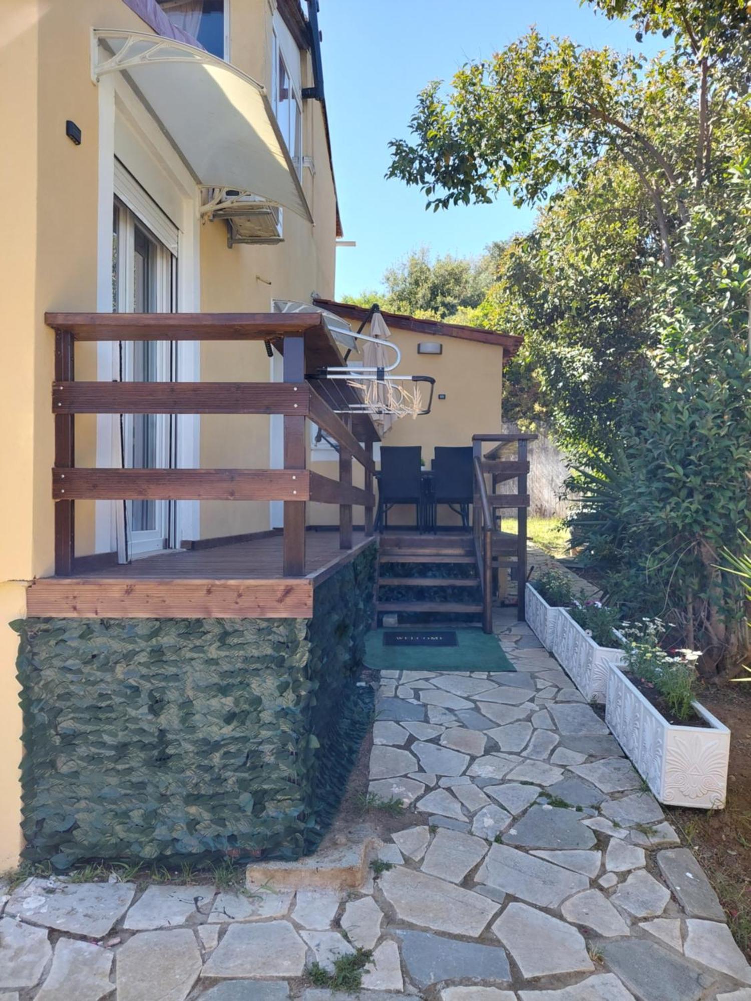 Thanos Guesthouse Corfu Agioi Deka  Extérieur photo